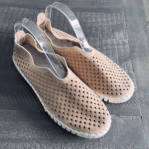 🌞SUMMER CLEARANCE🌞Ilse Jacobsen Tulip 139 Perforated Slip On Sneaker Tan EU 40